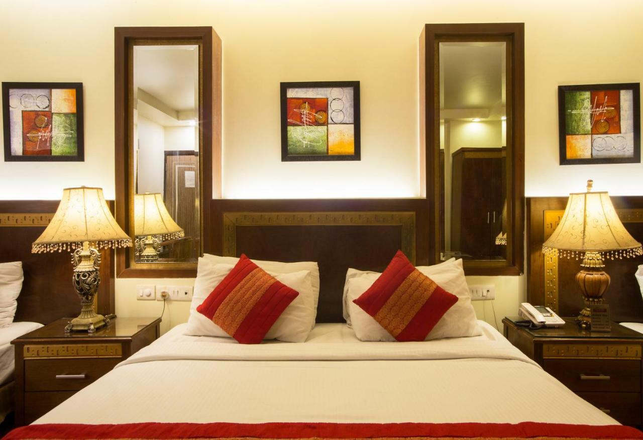 Hotel Picasso Paschim Vihar Delhi - Couple Friendly Local Ids Accepted Exterior photo